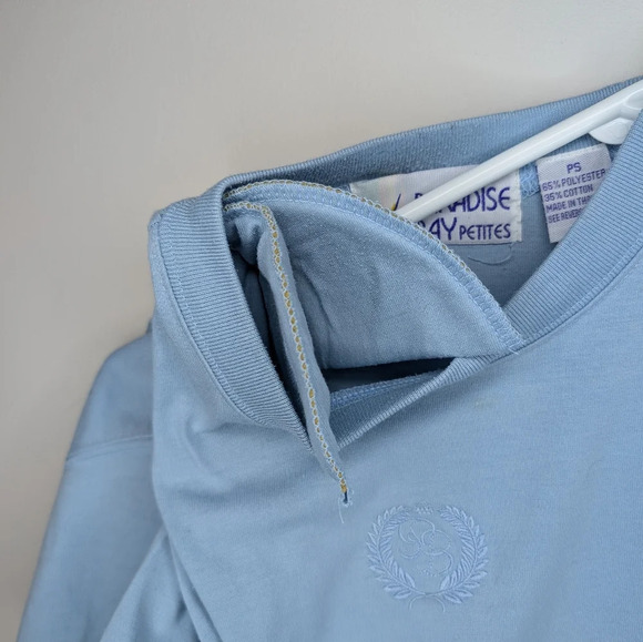 Vintage Paradise Bay Petites Blue Embroidered Basic Tee - Shoulder Pads - Picture 4 of 11